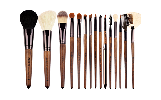 What are the raw materials of the makeup brushes we often use