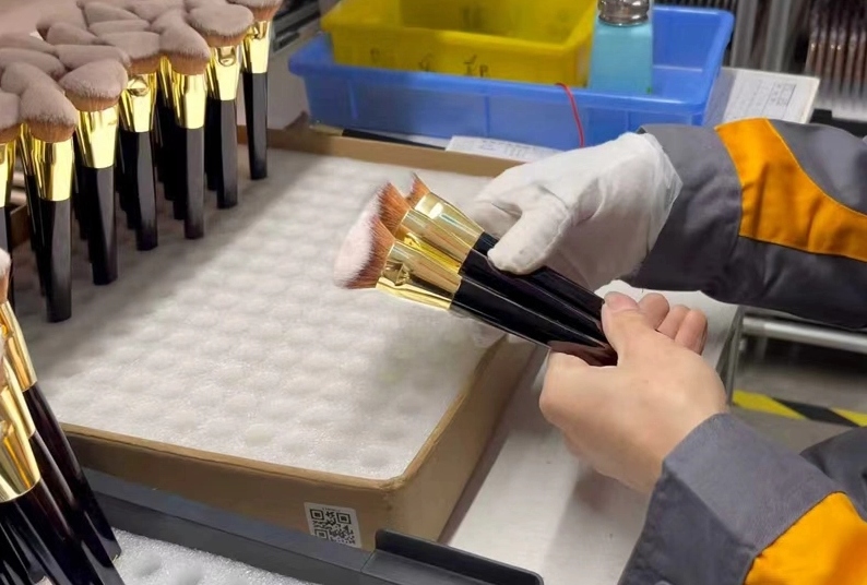 Innovative OEM brushes supporting beauty brand success