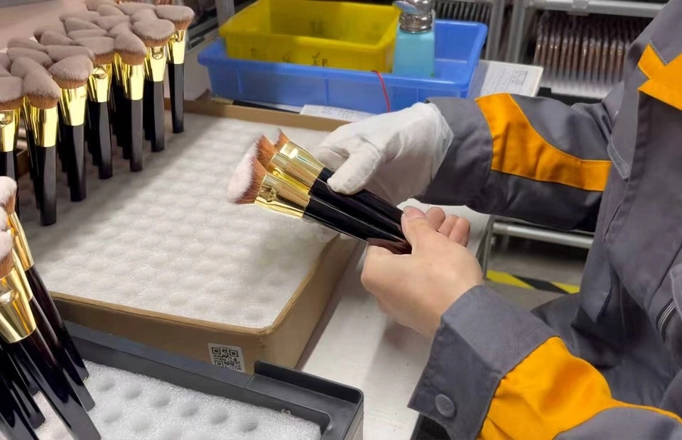 Certified, scalable makeup brush manufacturing ensuring global compliance