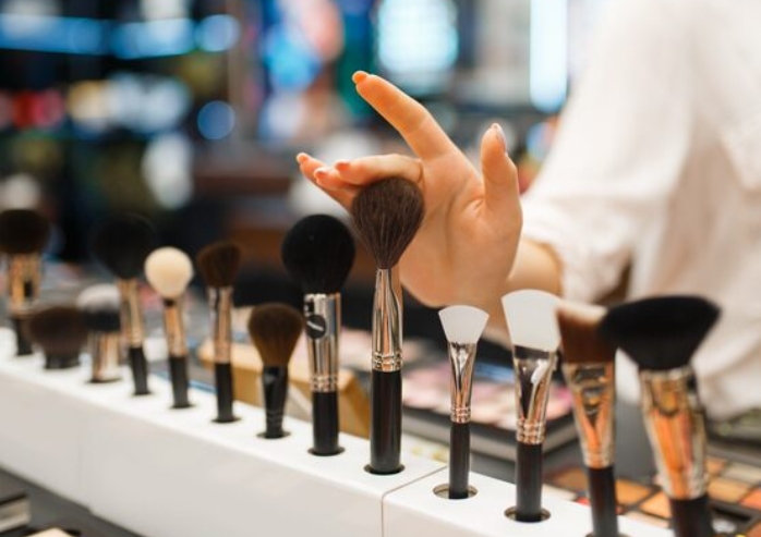Empower Retail Giants with Premium, Scalable, Turnkey Manufacturing